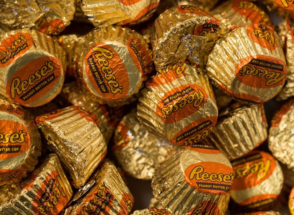 10 Best And Worst Things About Peanut Butter Cups — Eat This Not That